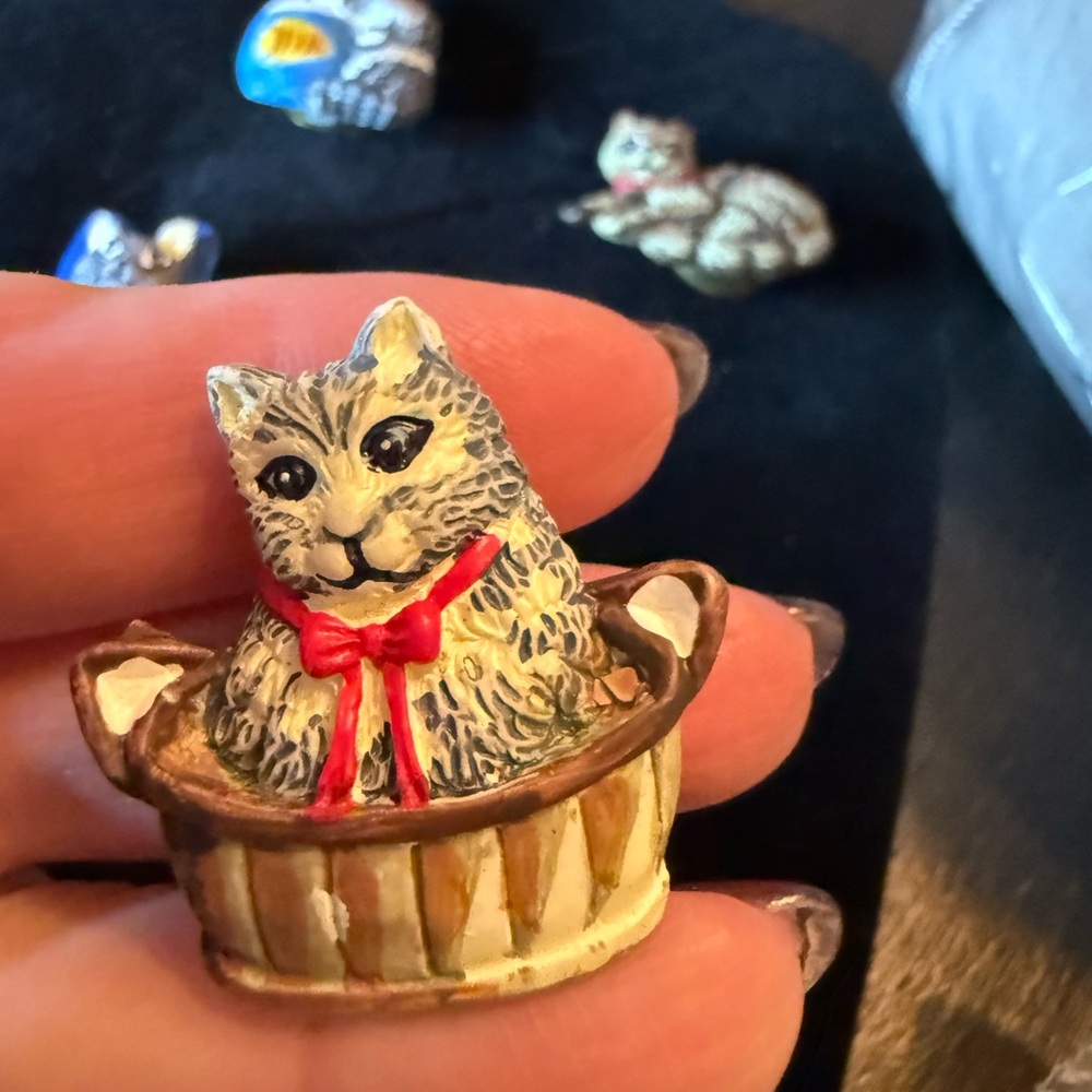 Quacker Factory Cat Button Covers - Picture 4 of 10